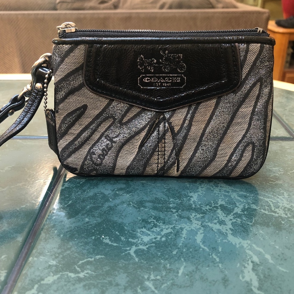 Coach Wristlet Y2K early 2000s Hangtag included